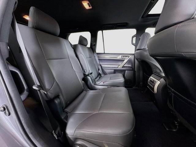 Used 2020 Lexus GX 460 Premium image 29