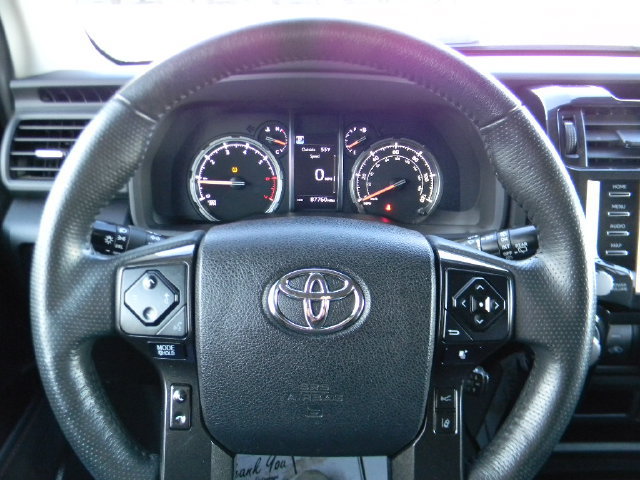 Used 2020 Toyota 4Runner Venture w/ Moonroof Package AWD/4WD image 9