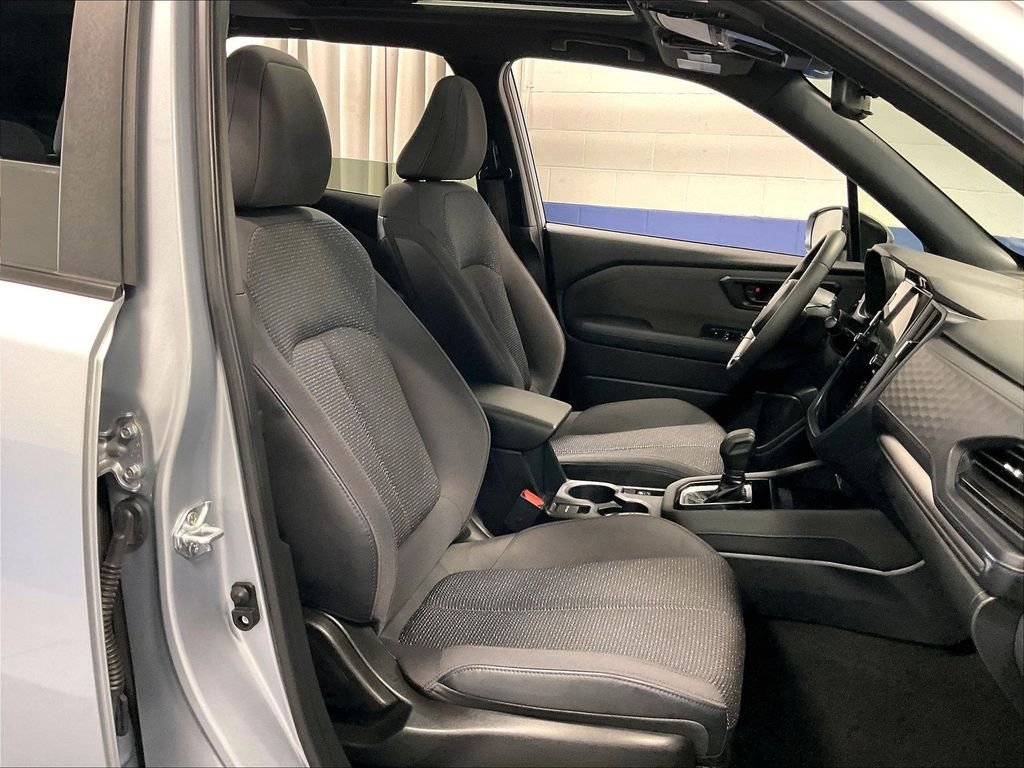 Used 2025 Subaru Forester Premium AWD/4WD image 11