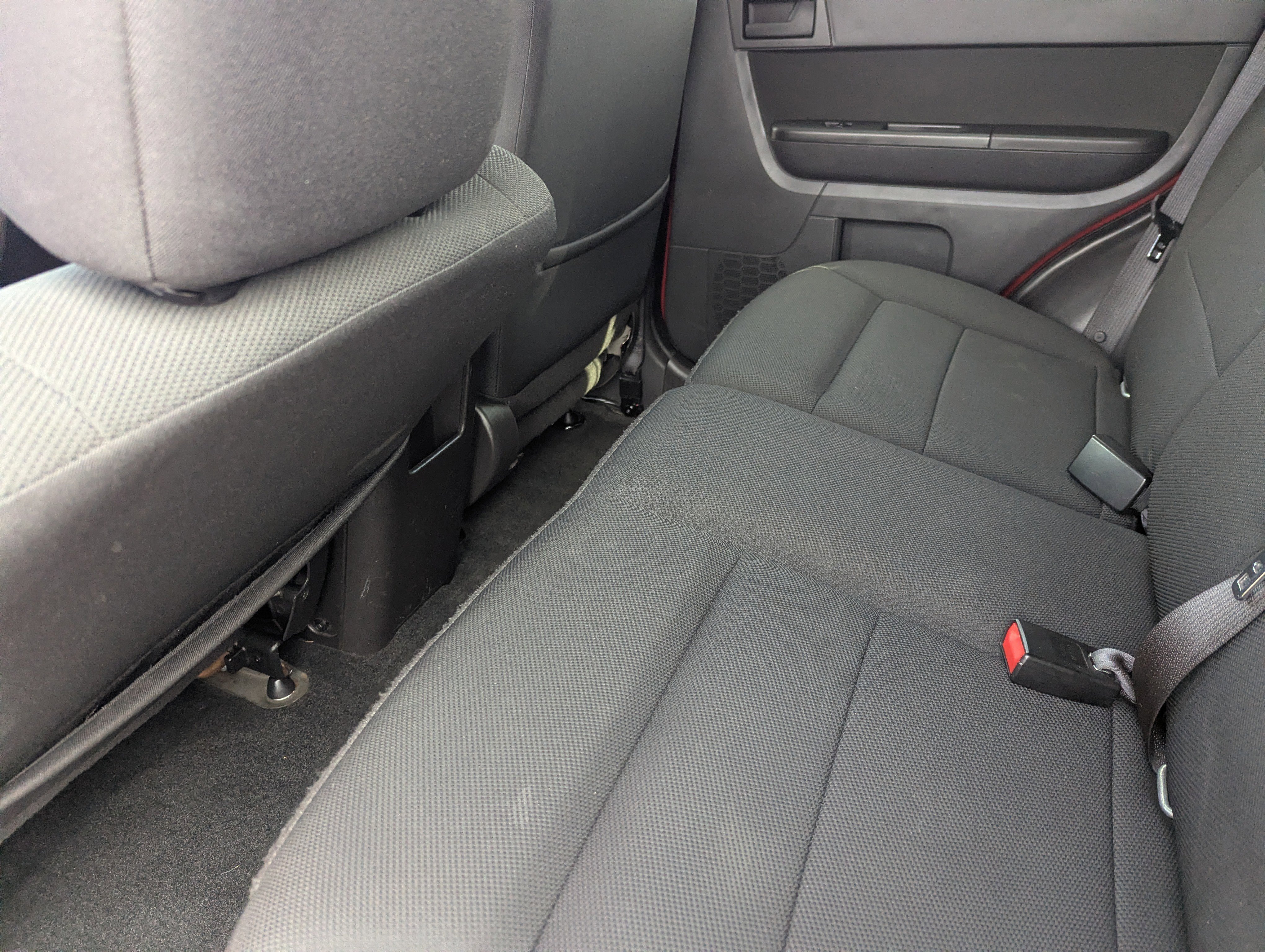 Used 2010 Ford Escape XLT image 15