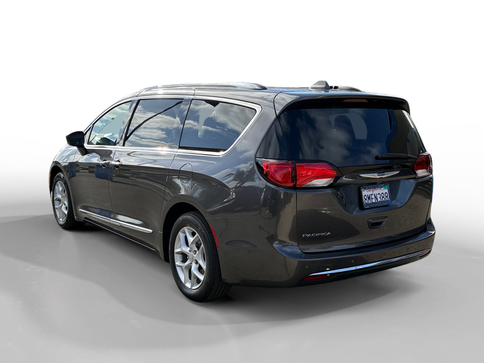 Used 2019 Chrysler Pacifica Touring-L Plus w/ Advanced Safetytec Group FWD image 3