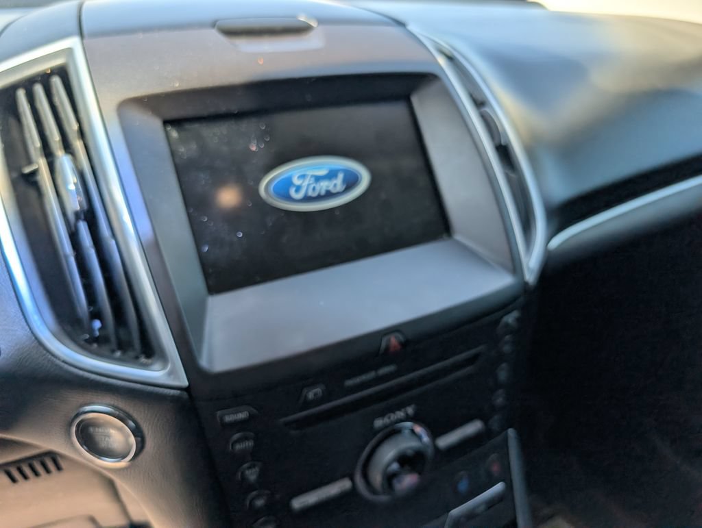 Used 2016 Ford Edge Titanium w/ Equipment Group 302A AWD/4WD image 15