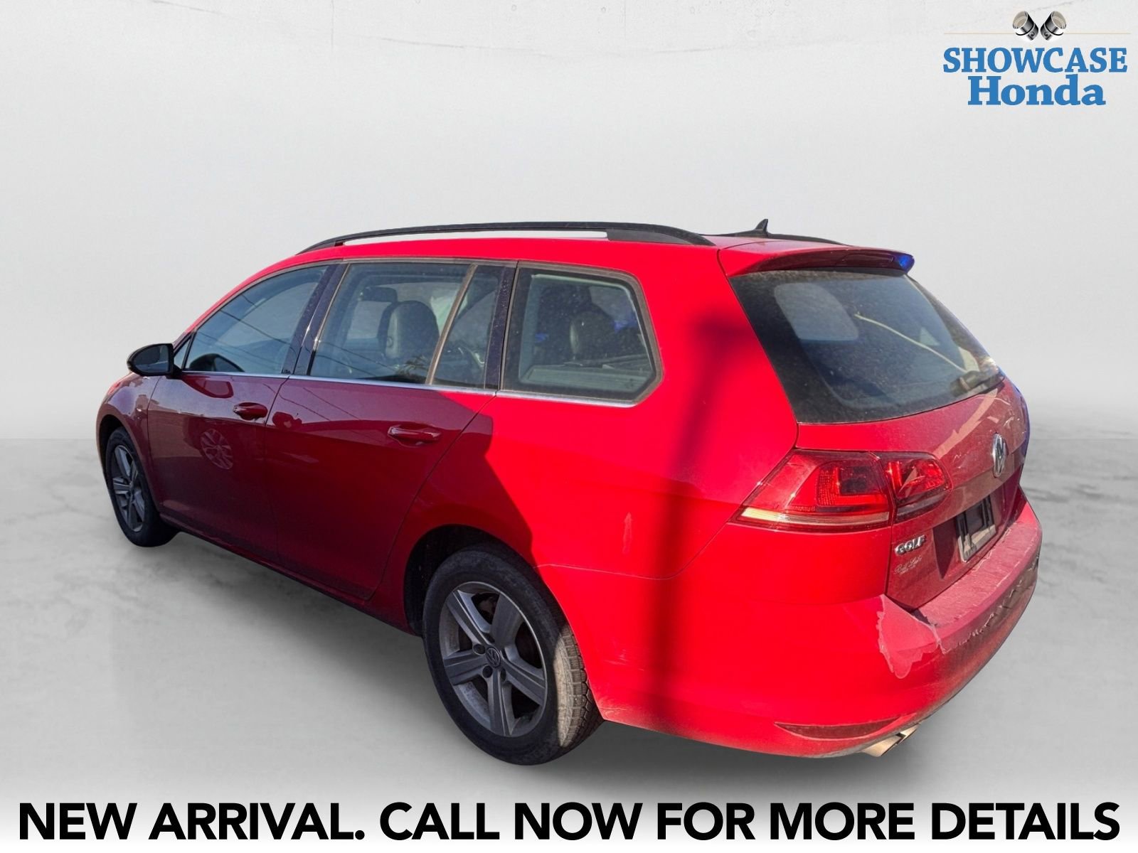 Used 2015 Volkswagen Golf TDI S FWD image 4