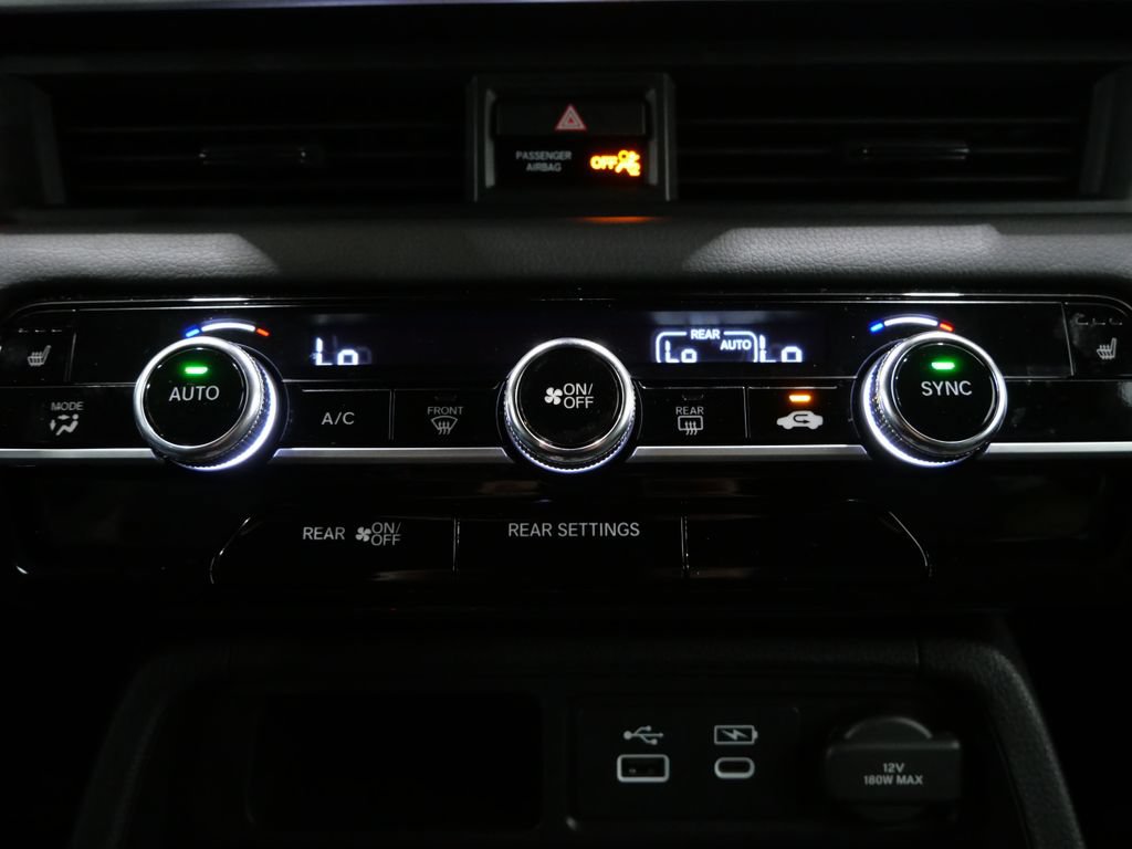 Used 2024 Honda Pilot Sport image 19