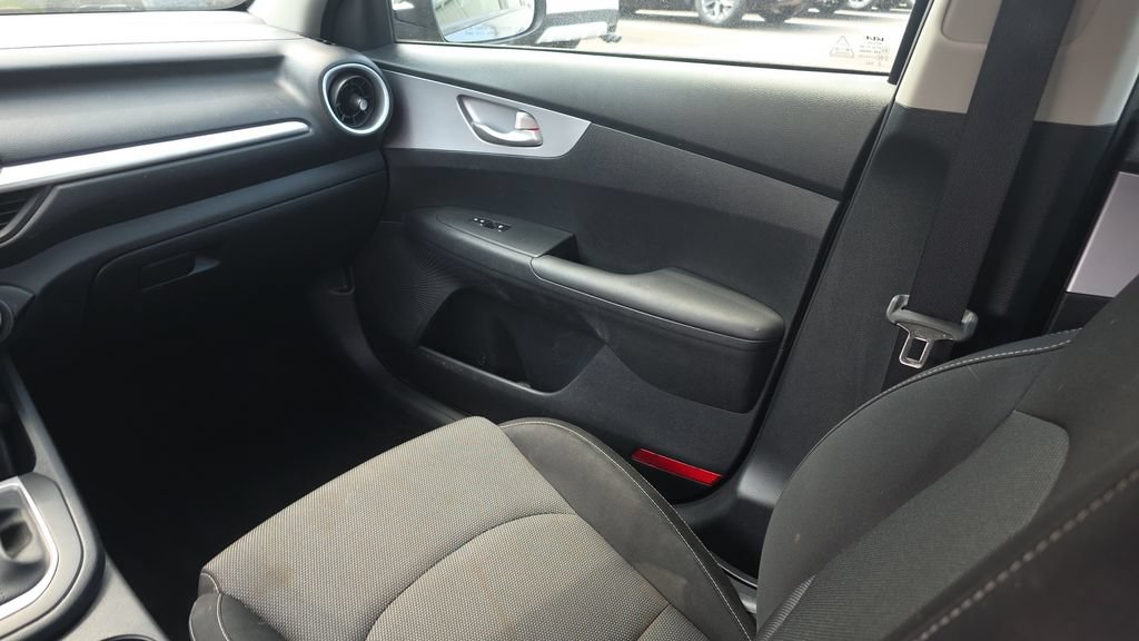 Used 2024 Kia Forte LXS FWD image 26