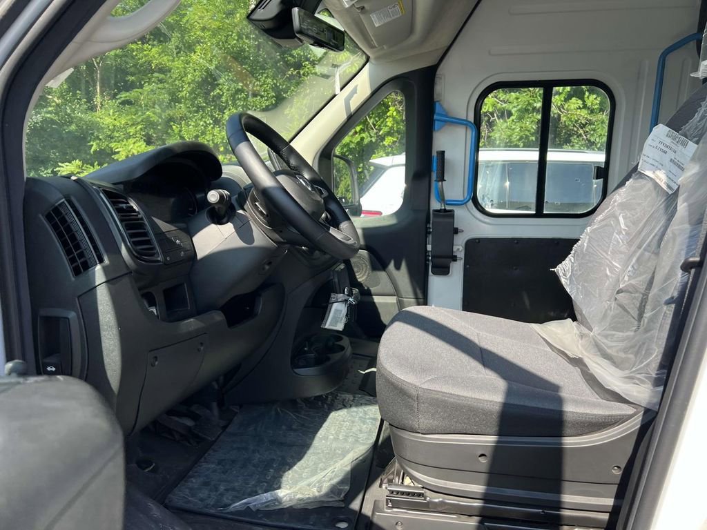 New 2024 RAM ProMaster 3500 w/ Delivery Van Package FWD image 15