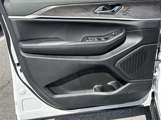 New 2025 Jeep Grand Cherokee Limited image 21