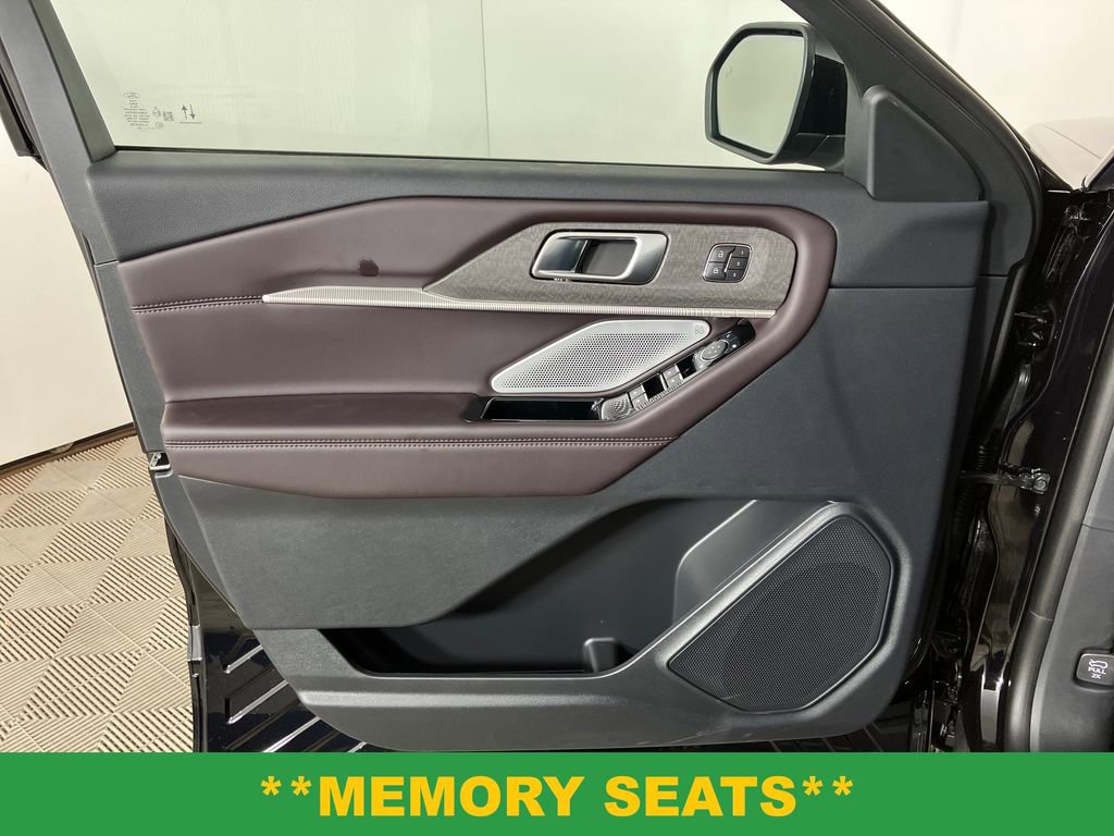 New 2026 Ford Explorer Platinum image 16