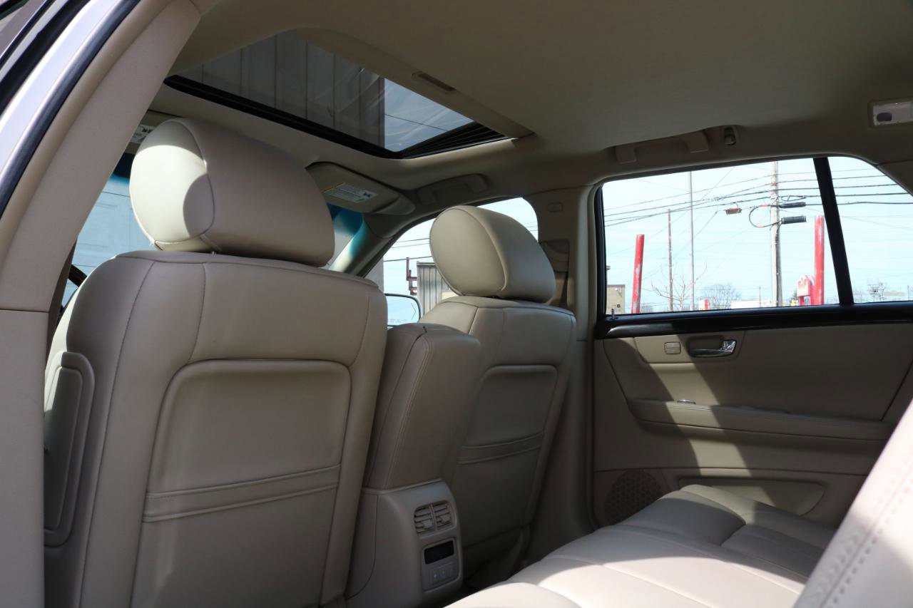 Used 2009 Cadillac DTS w/ Sun And Sound Package image 39