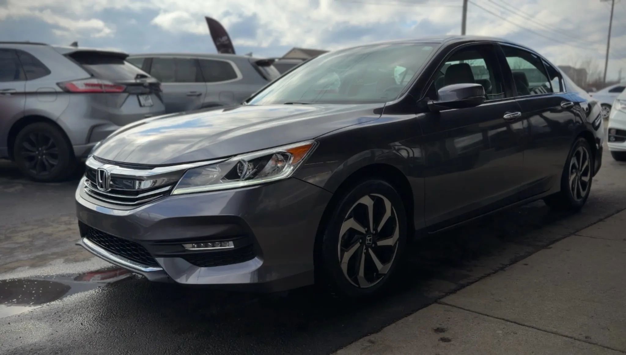 Used 2017 Honda Accord EX image 7