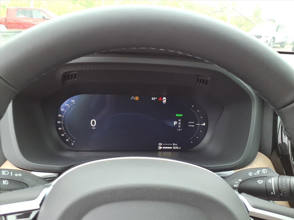 New 2026 Volvo XC60 T8 Plus w/ Protection Package Premier AWD/4WD image 18