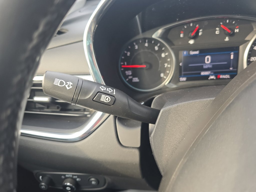 Used 2021 Chevrolet Equinox LT AWD/4WD image 27