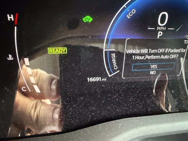 Used 2025 Toyota Camry LE w/ Convenience Package FWD image 9