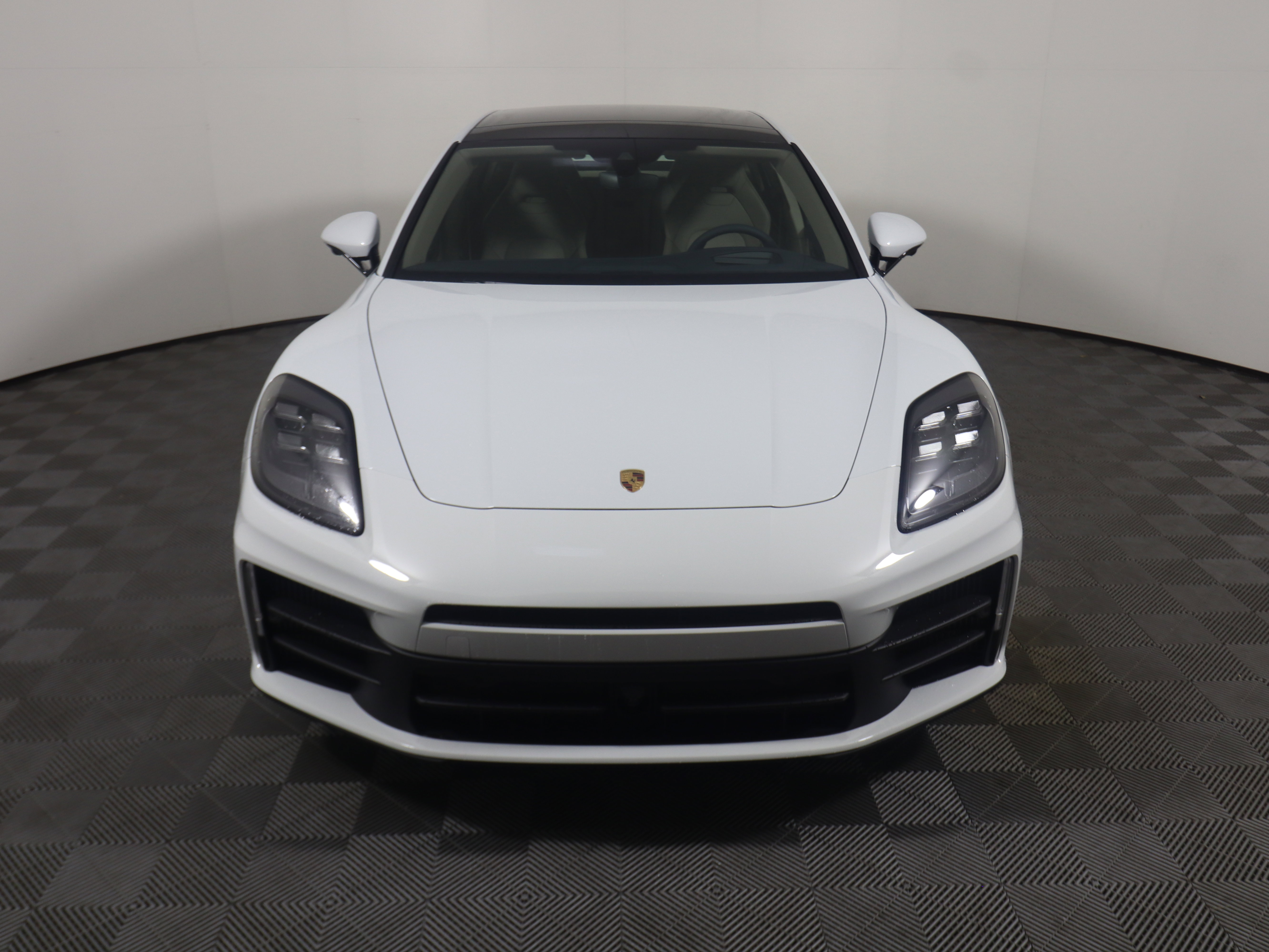 New 2026 Porsche Panamera image 10