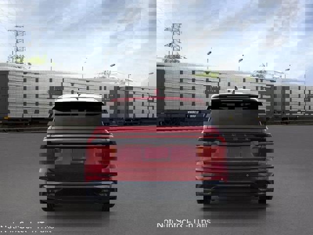 New 2025 Lincoln Nautilus Premier image 5
