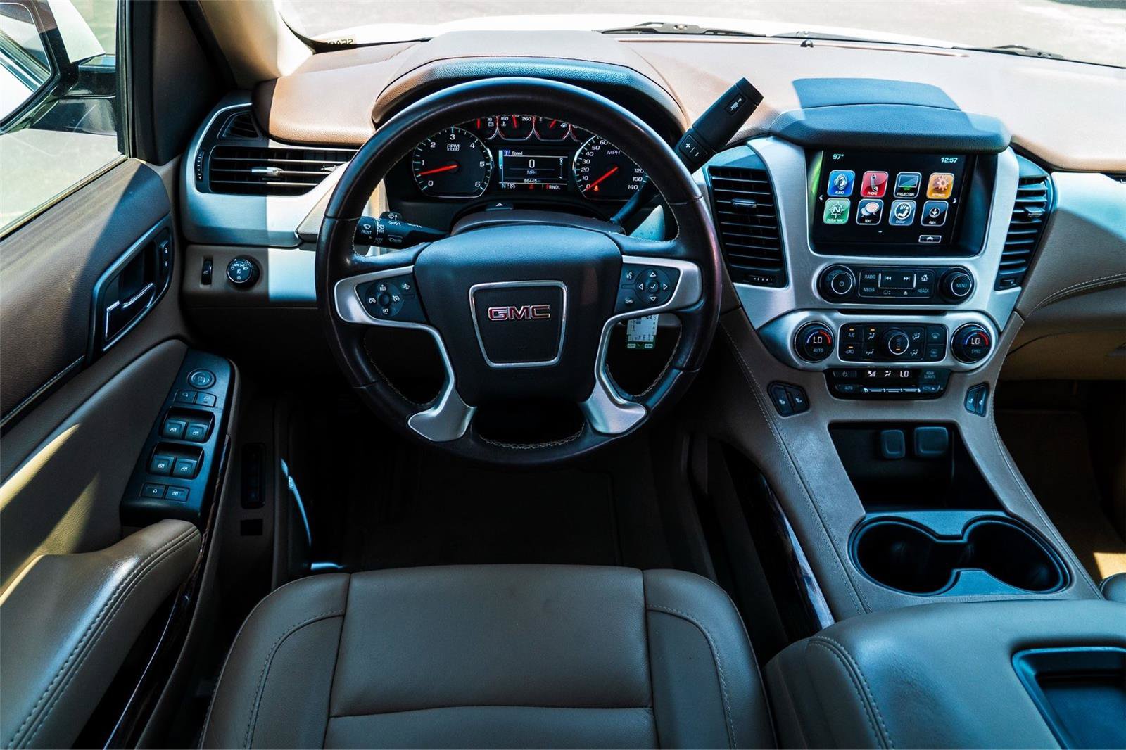 Used 2020 GMC Yukon SLT w/ Value Plus Edition RWD image 28
