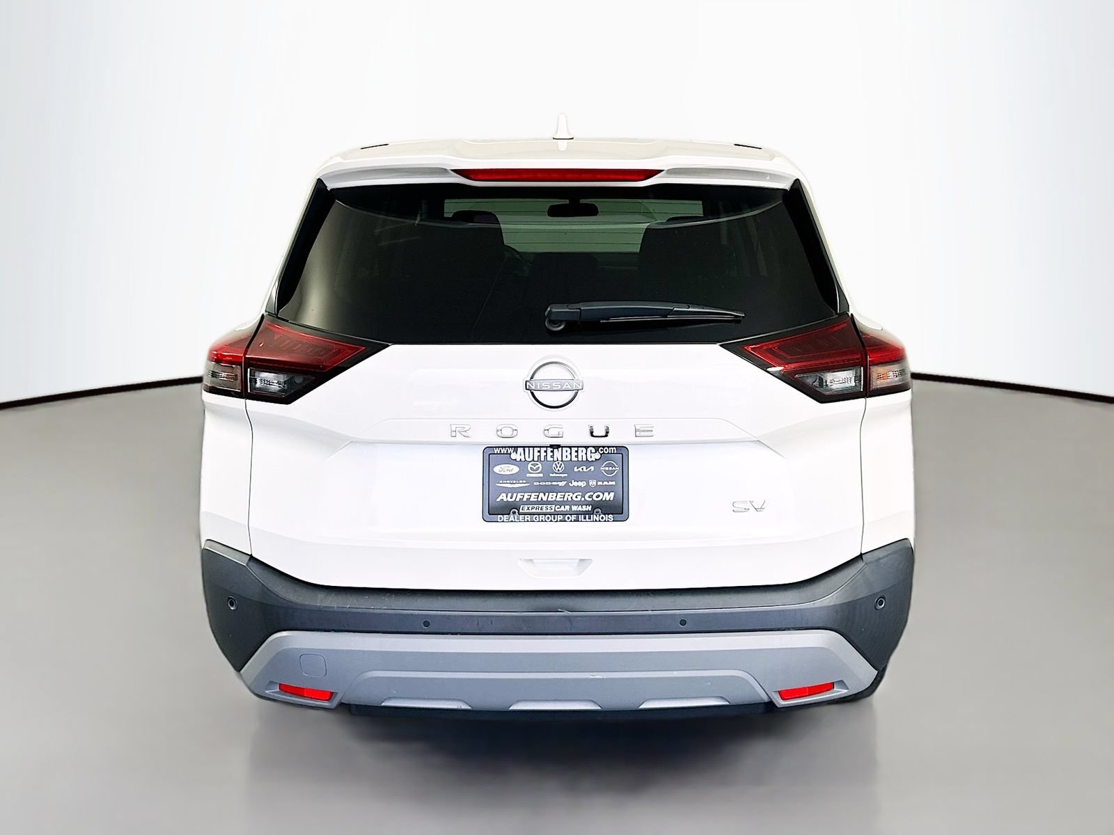 Used 2023 Nissan Rogue SV FWD image 6