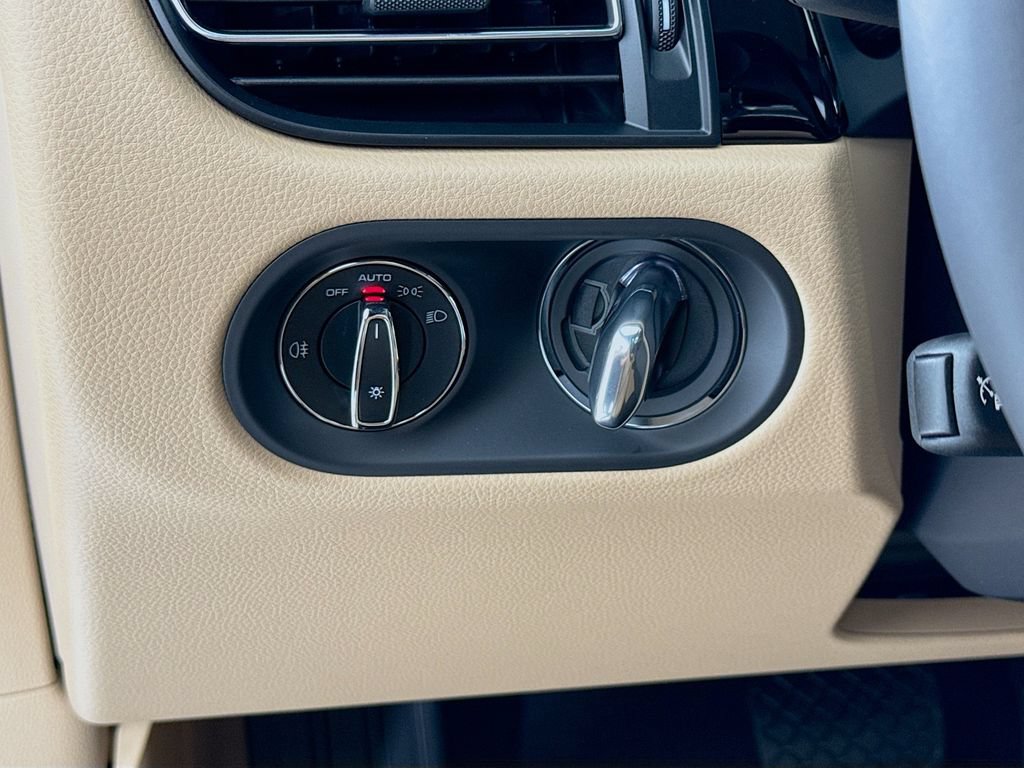 New 2026 Porsche Macan S AWD/4WD image 14