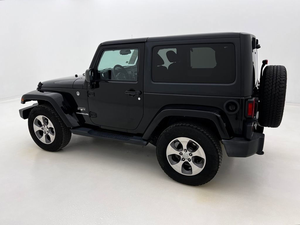 Used 2017 Jeep Wrangler Sahara w/ Connectivity Group image 10