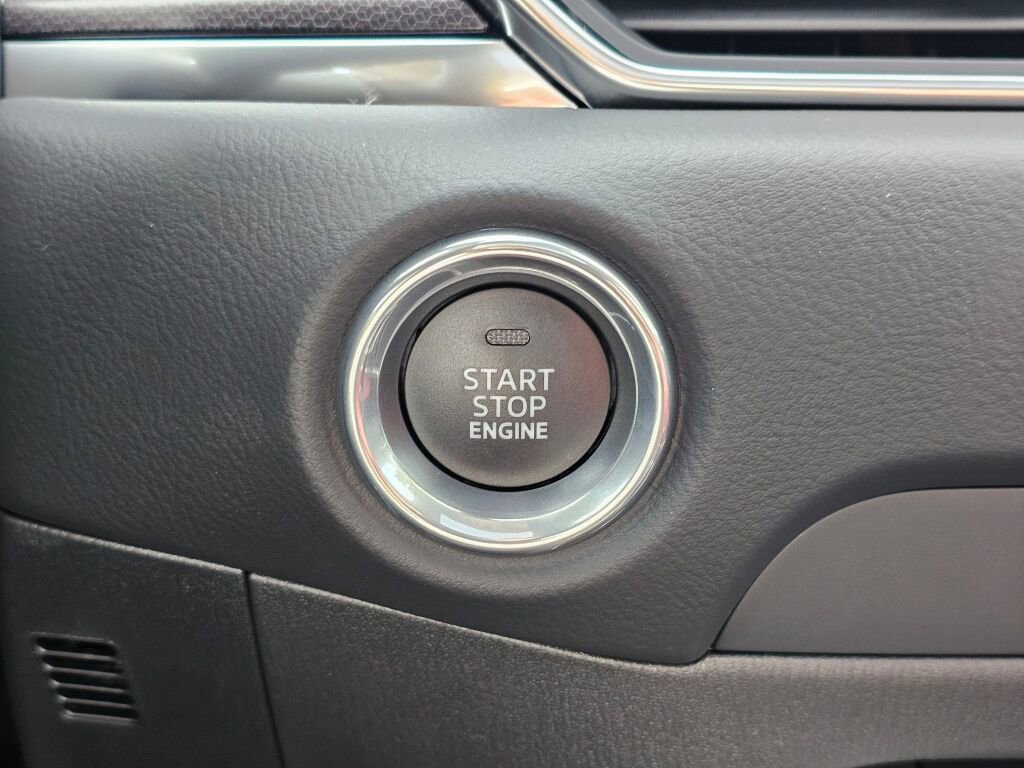 New 2025 MAZDA CX-5 Carbon Edition image 17