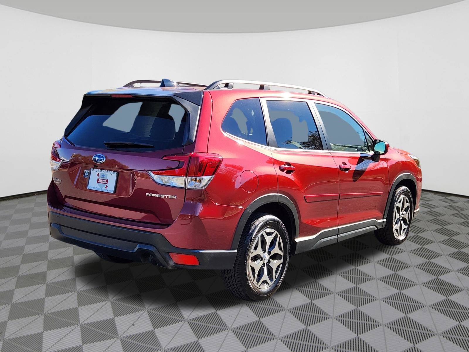 Certified 2024 Subaru Forester Premium AWD/4WD image 4