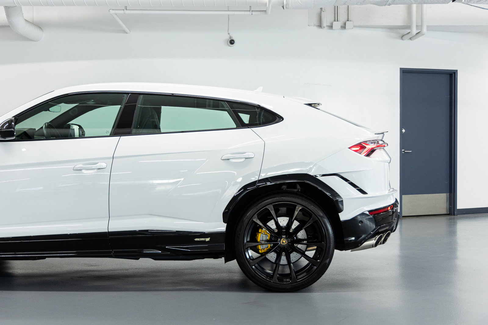 Used 2024 Lamborghini Urus S AWD/4WD image 17
