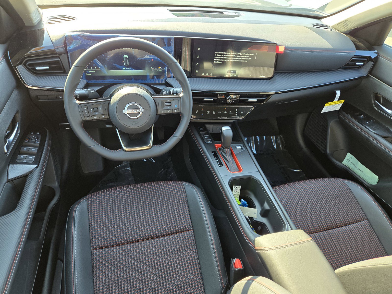 New 2026 Nissan Kicks SR w/ Cold Weather Package FWD image 10