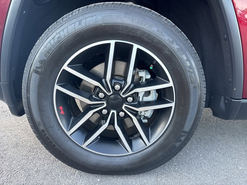 Used 2020 Jeep Grand Cherokee Trailhawk image 15