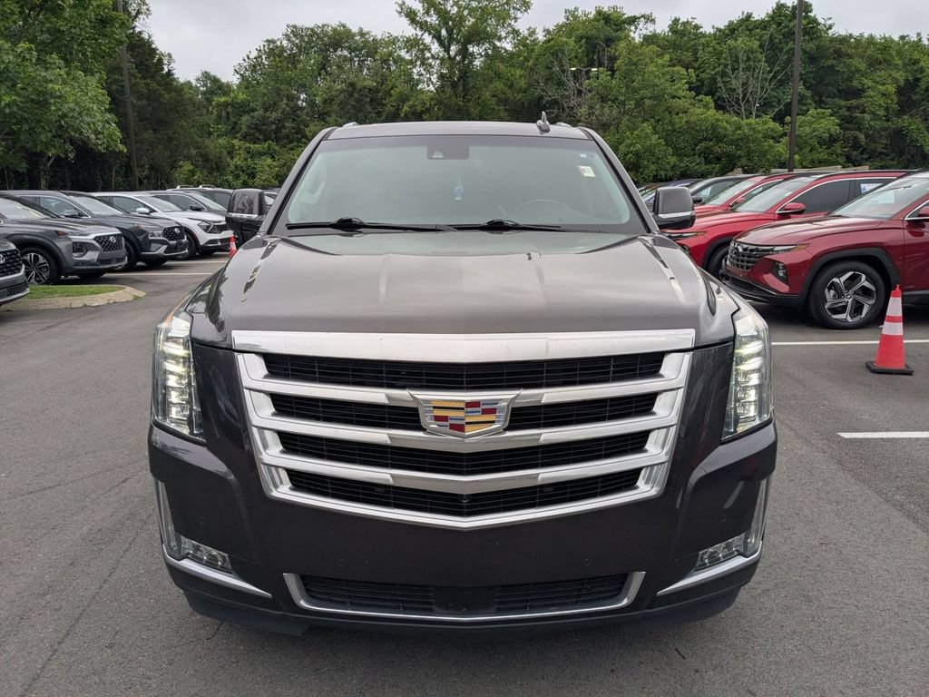 Used 2018 Cadillac Escalade Premium Luxury AWD/4WD image 2