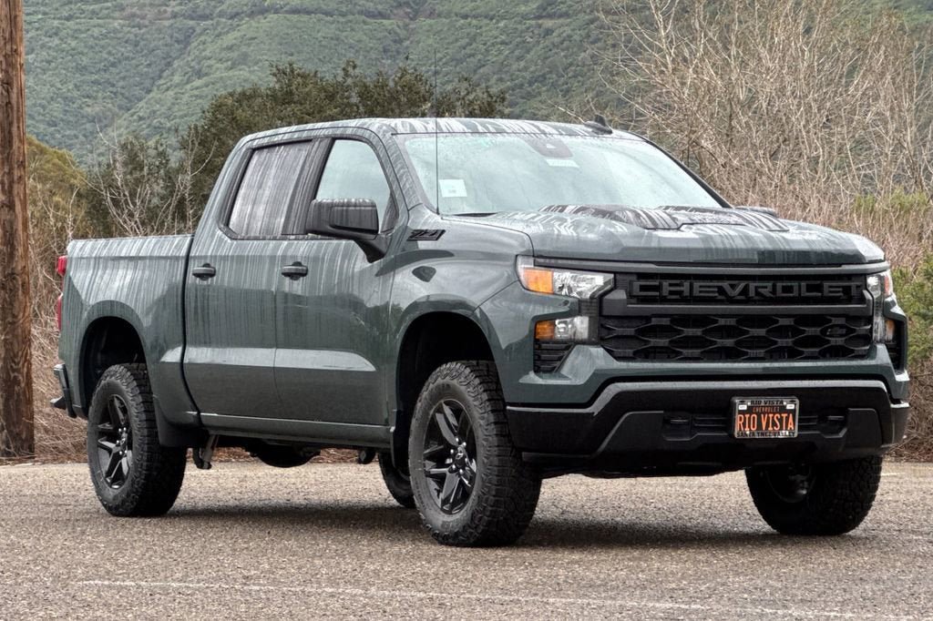 New 2026 Chevrolet Silverado 1500 Custom Trail Boss w/ Dark Appearance Package video 2