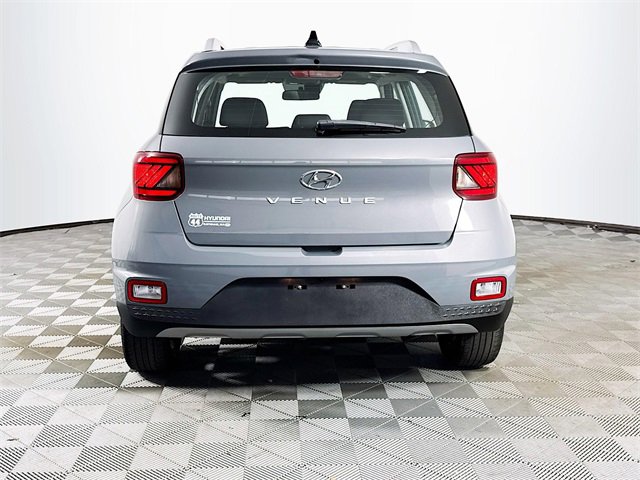 Used 2022 Hyundai Venue SEL image 7