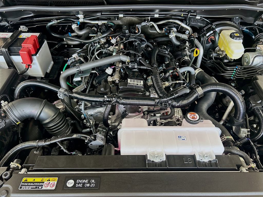 New 2026 Toyota 4Runner SR5 AWD/4WD image 7