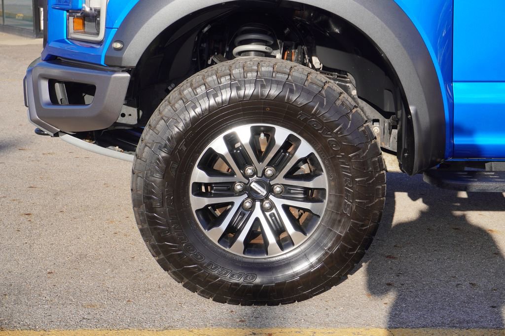 Used 2019 Ford F150 Raptor w/ Equipment Group 802A Luxury image 10