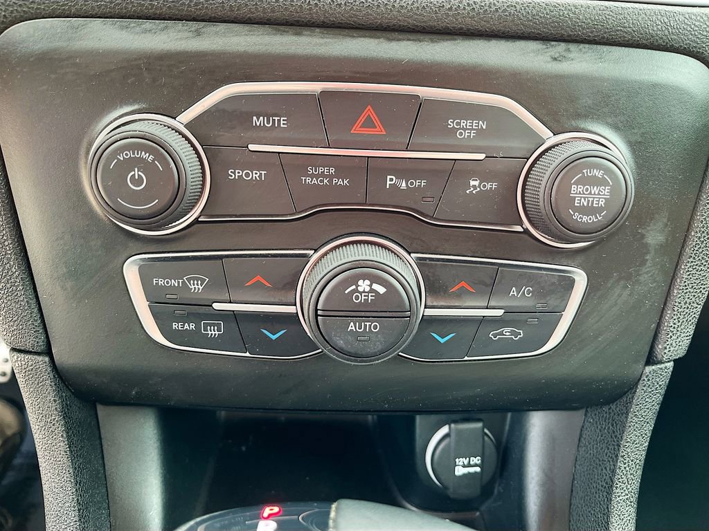 Used 2022 Dodge Charger R/T w/ Blacktop Package image 15