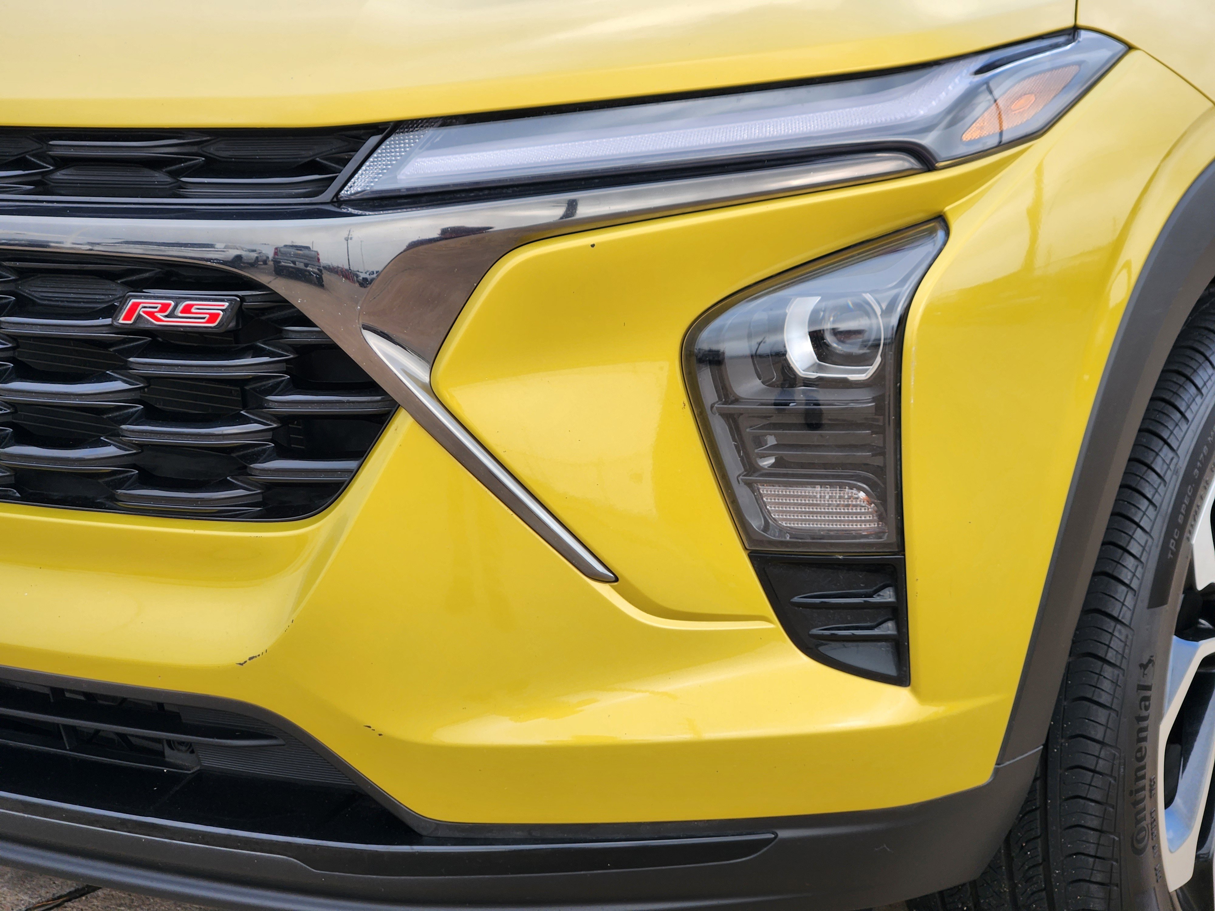 Certified 2024 Chevrolet Trax RS w/ Driver Confidence Package image 10