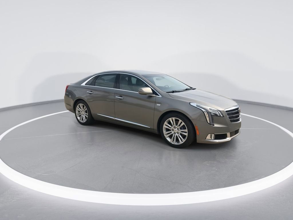 Used 2018 Cadillac XTS Luxury FWD image 2