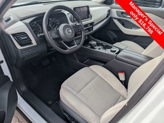 Used 2021 Nissan Rogue SV image 12