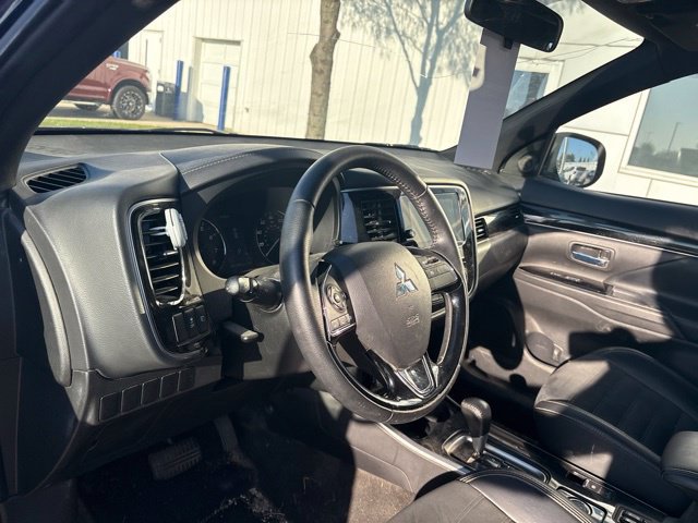 Used 2019 Mitsubishi Outlander ES AWD/4WD image 10