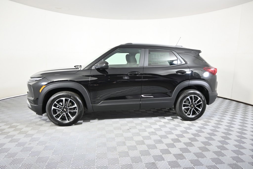 New 2026 Chevrolet TrailBlazer LT w/ Convenience Package image 3