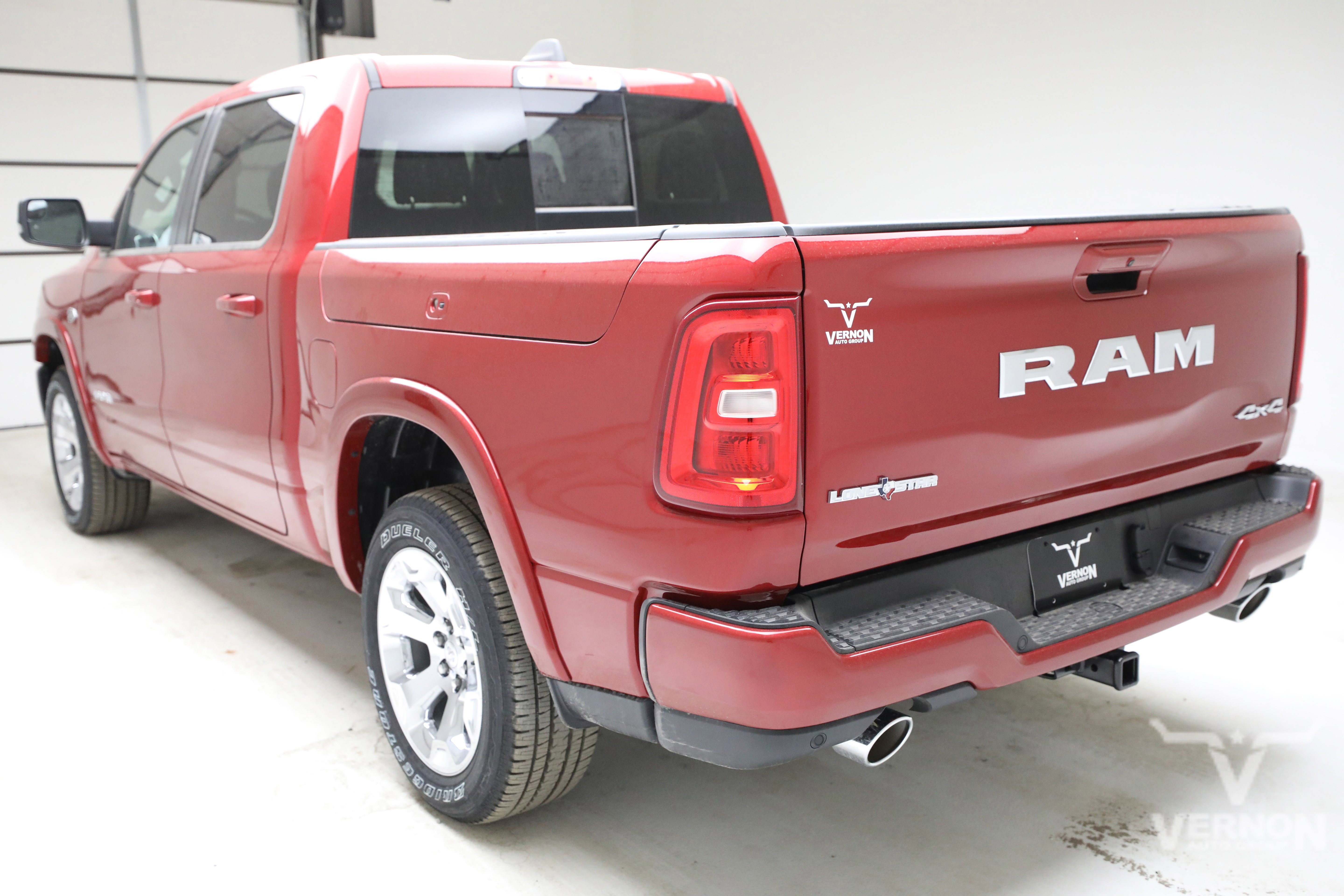 New 2026 RAM 1500 4x4 Crew Cab image 3