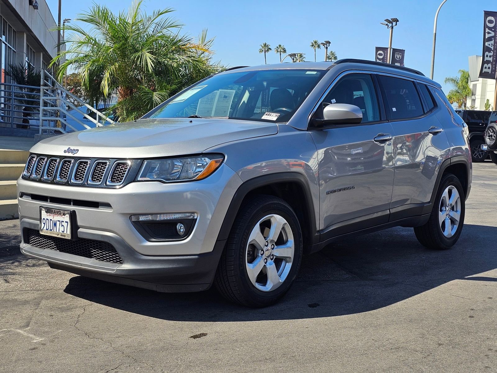 Used 2019 Jeep Compass Latitude w/ Popular Equipment Group image 3