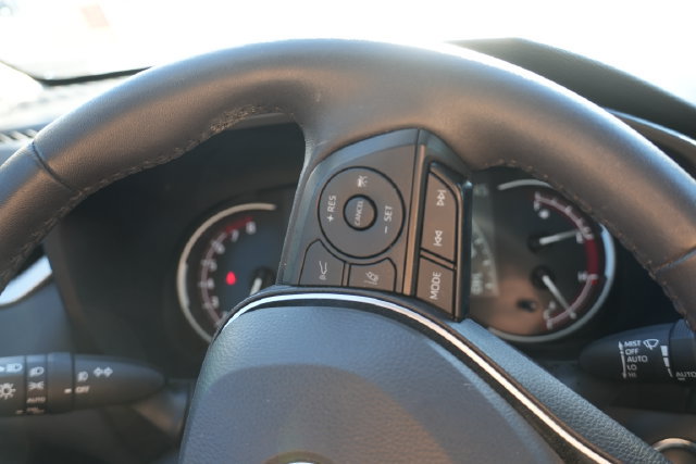 Used 2025 Toyota RAV4 XLE Premium w/ Weather Package FWD image 27