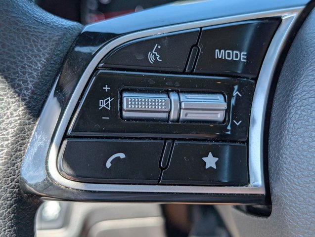 Used 2024 Kia Forte LXS w/ LXS Technology Package FWD image 19