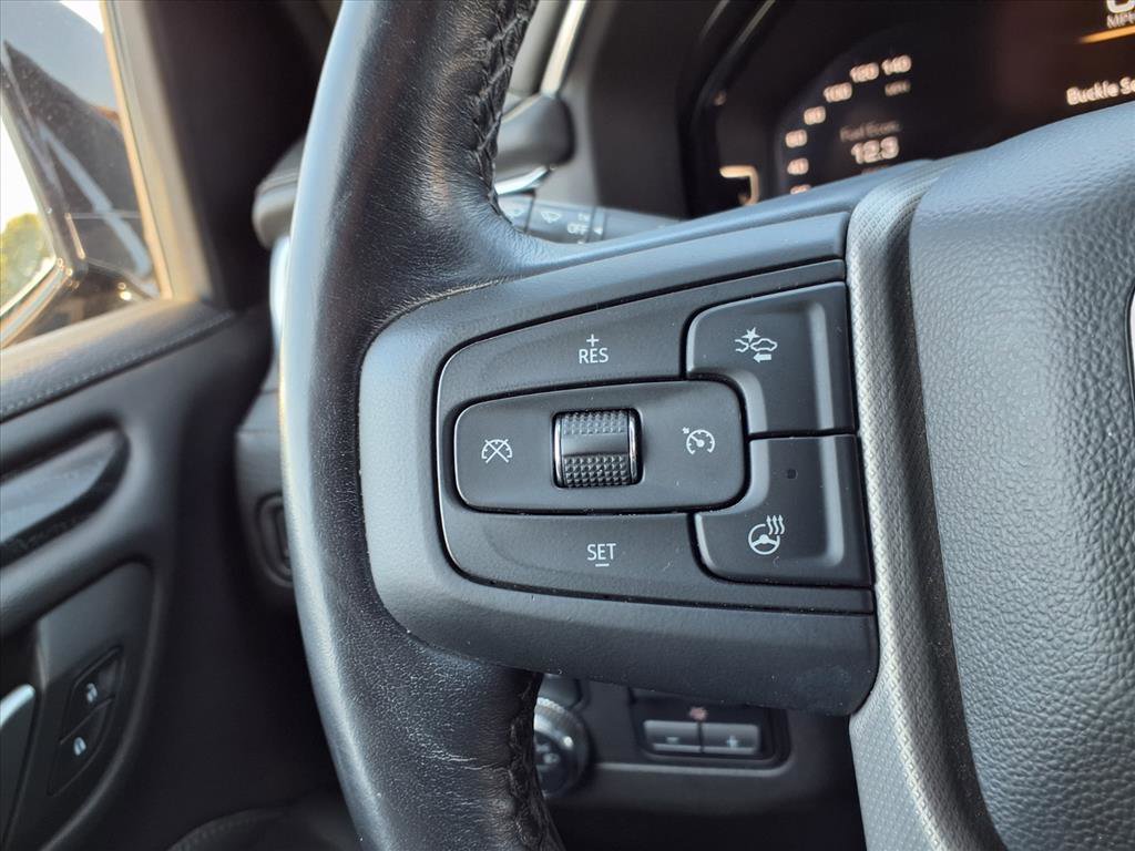 Used 2022 GMC Yukon XL Denali w/ Denali Premium Package image 13