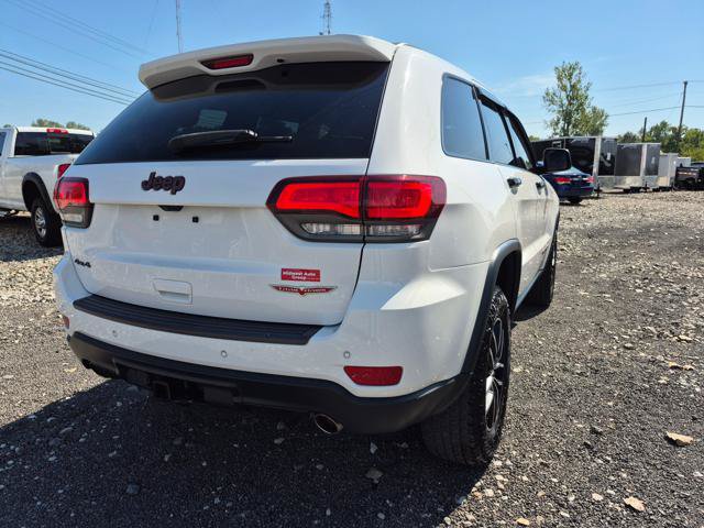 Used 2017 Jeep Grand Cherokee Trailhawk w/ Trailhawk Luxury Group AWD/4WD image 6