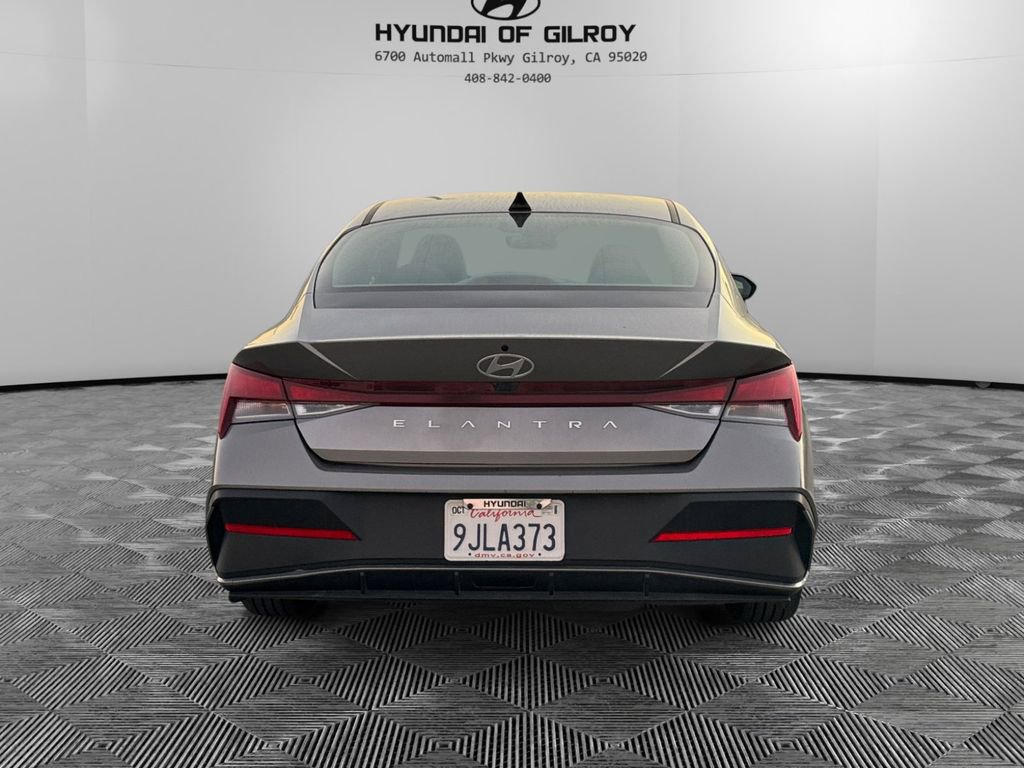 Used 2024 Hyundai Elantra SEL image 6