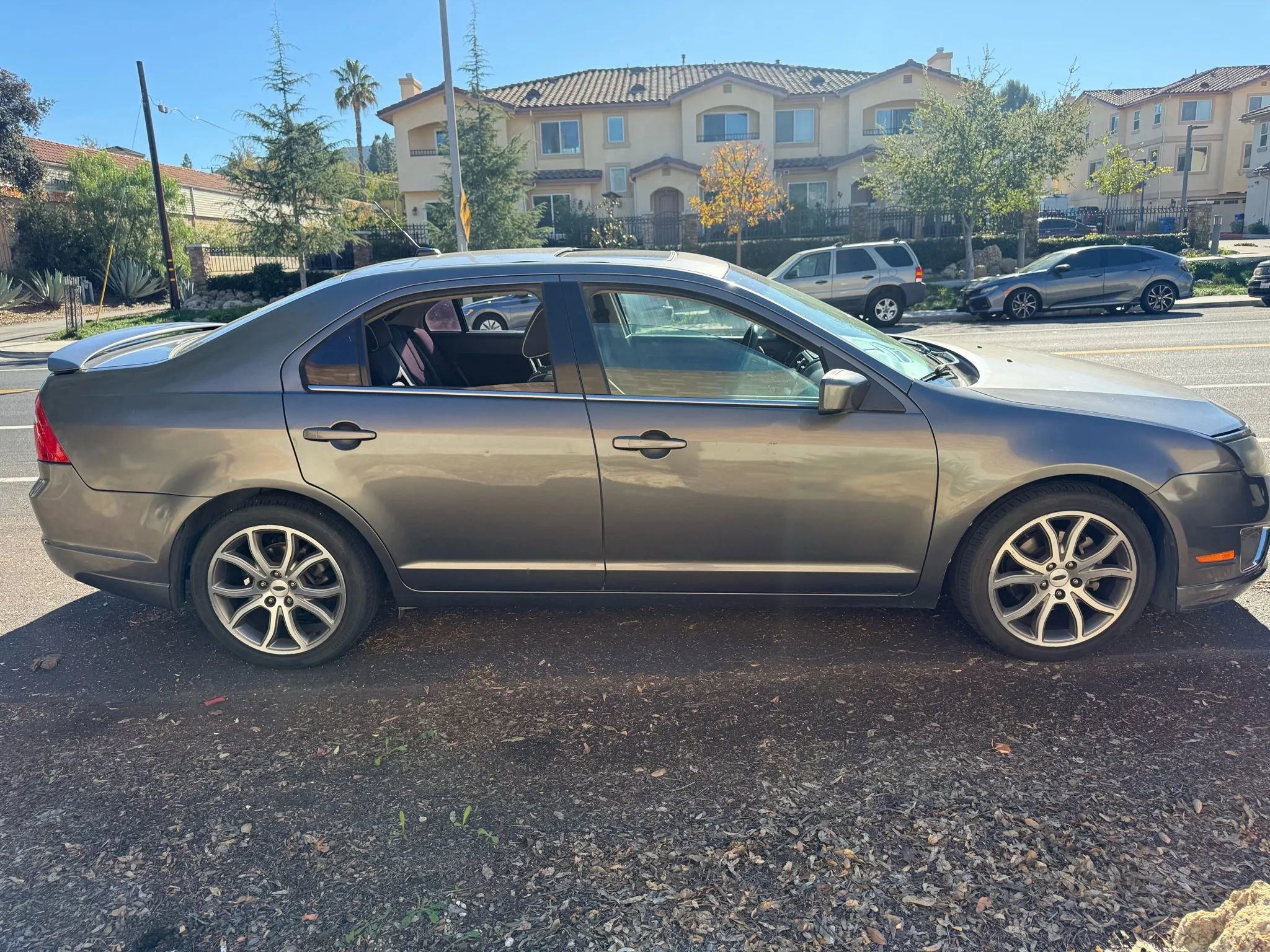 Used 2011 Ford Fusion SE w/ 202A Rapid Spec Order Code image 6