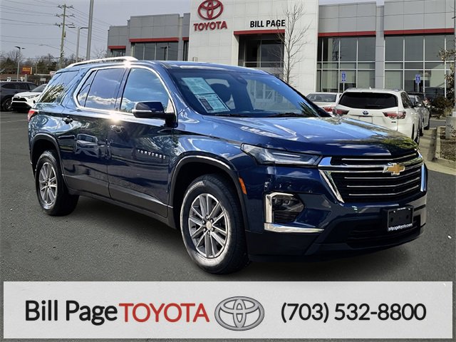 Used 2023 Chevrolet Traverse LT w/ Rear Camera Mirror Package