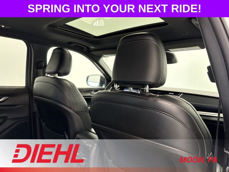 Used 2024 Jeep Grand Cherokee L Altitude image 14