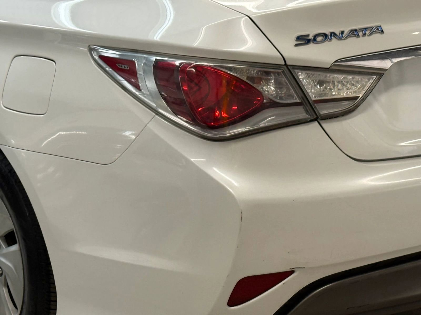 Used 2013 Hyundai Sonata Hybrid image 12